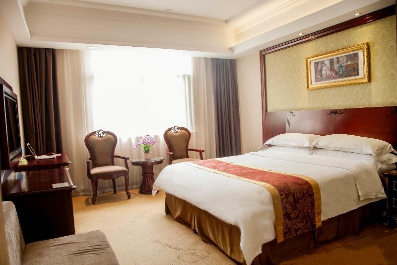 Vienna Hongqiao National Convention And Exhibition Center Wanda 4*
